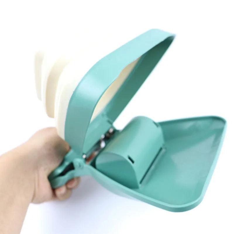 Foldable Pooper Scooper – Easy One-Handed Cleanup